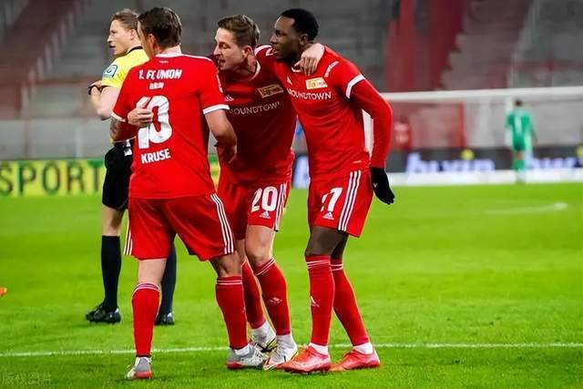 字母哥独木难支 无解防守或助雷霆笑傲NBA杯